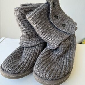 UGG women’s classic cardy boots